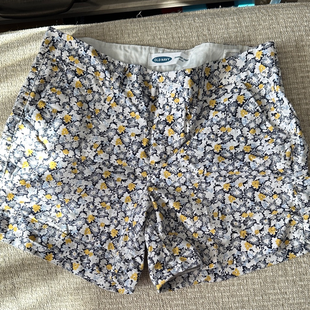 Old Navy Yellow and Black Floral Shorts